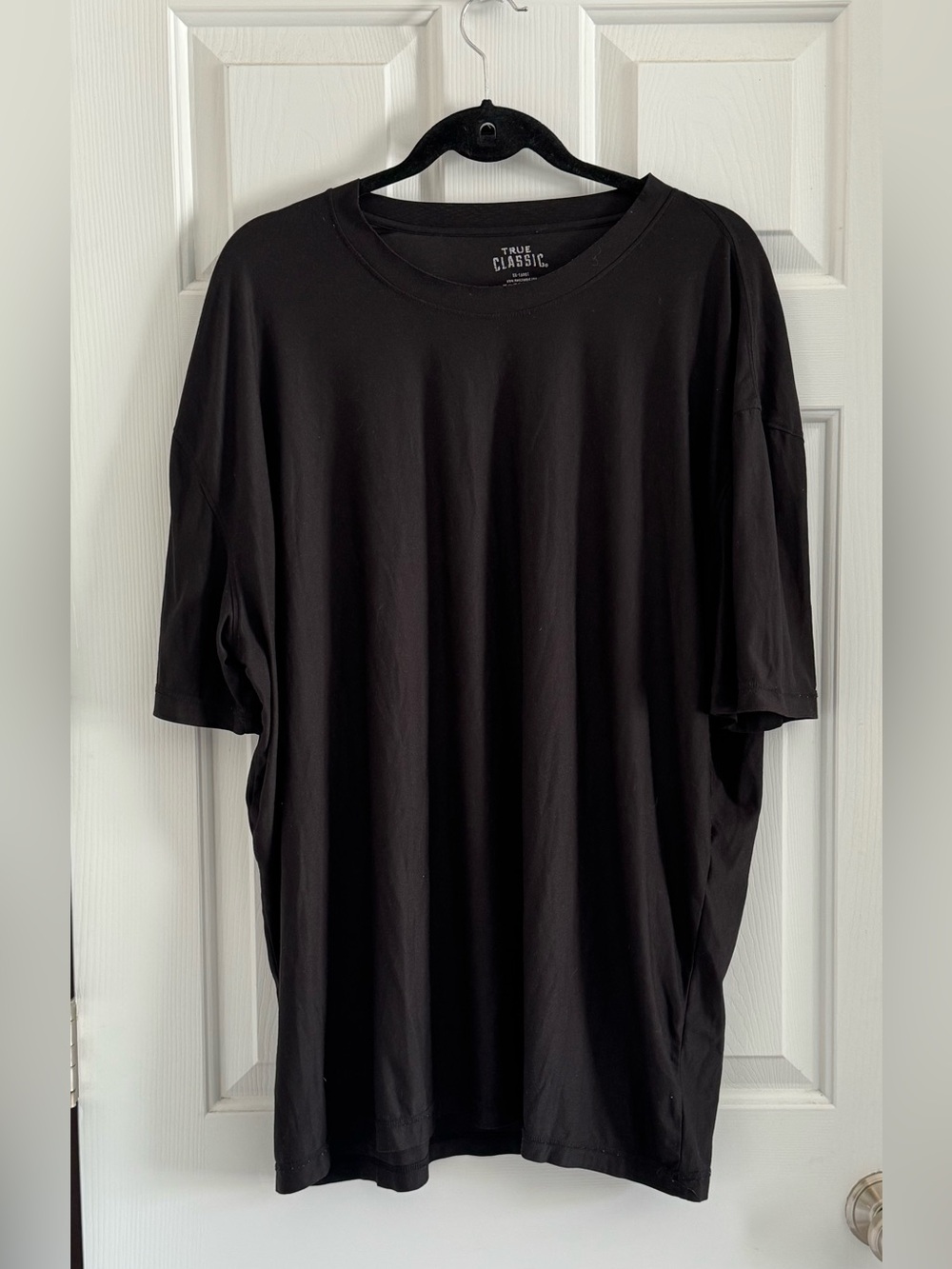2 True Classic Men's Black Stretchy Lightweight Crew Neck T-Shirts